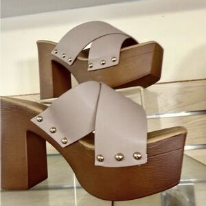 Qupid Taupe and Brown Platform Heels